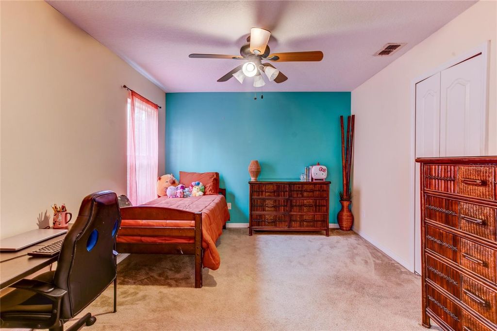 Image 20 of property listing at 1544 ECHO LAKE COURT, Orlando, FL 32828