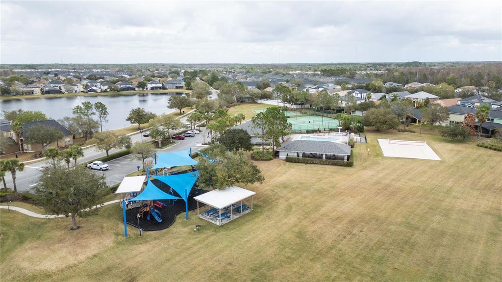 Image 29 of property listing at 1544 ECHO LAKE COURT, Orlando, FL 32828