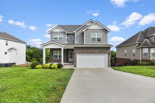 1124 Stillwood Drive, Clarksville, TN 37042