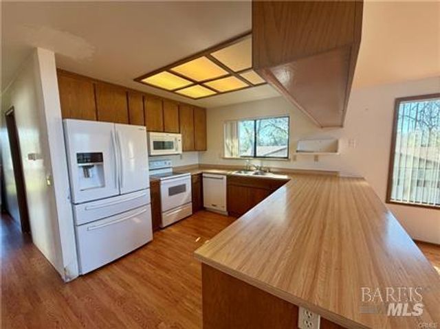 20764 Powder Horn Rd, Hidden Valley Lake, CA 95467