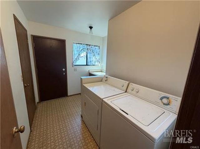 20764 Powder Horn Rd, Hidden Valley Lake, CA 95467