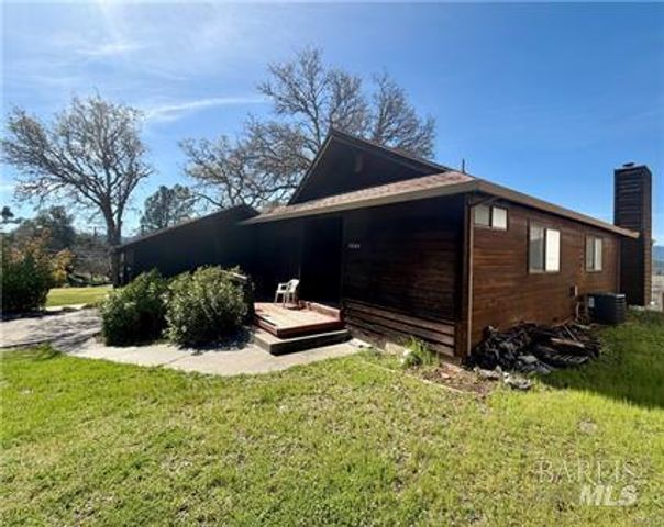 20764 Powder Horn Rd, Hidden Valley Lake, CA 95467