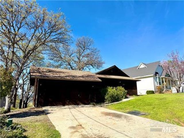 20764 Powder Horn Rd, Hidden Valley Lake, CA 95467