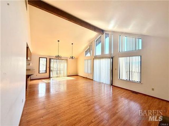 20764 Powder Horn Rd, Hidden Valley Lake, CA 95467