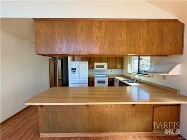 20764 Powder Horn Rd, Hidden Valley Lake, CA 95467
