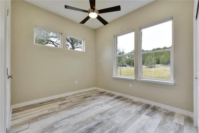 20401 Rockpark LN, Lago Vista, TX 78645