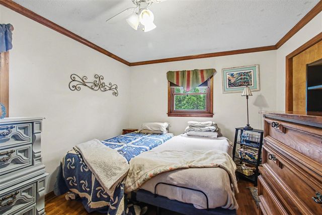 2125 Pawnee Path, Stevensville, MI 49127