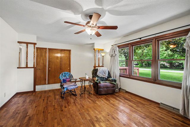 2125 Pawnee Path, Stevensville, MI 49127