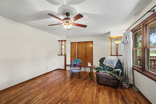 2125 Pawnee Path, Stevensville, MI 49127