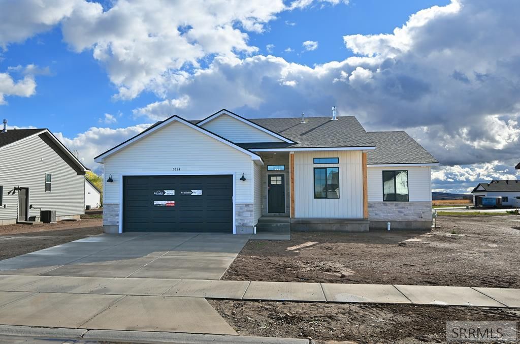 3064 Peacock Lane, Ammon, ID 83406