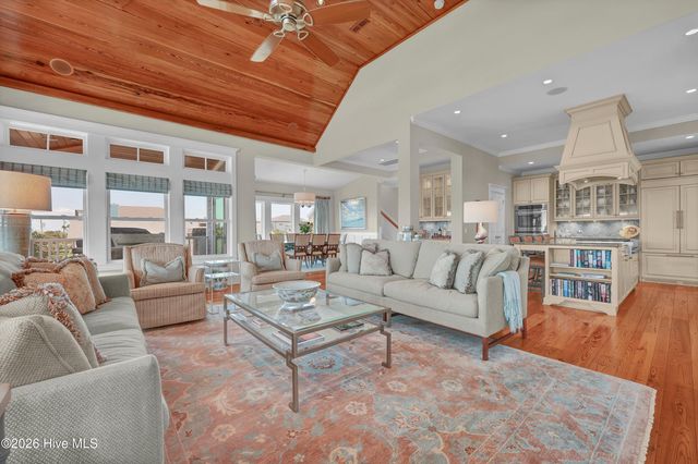 836 S Lumina Avenue, Wrightsville Beach, NC 28480