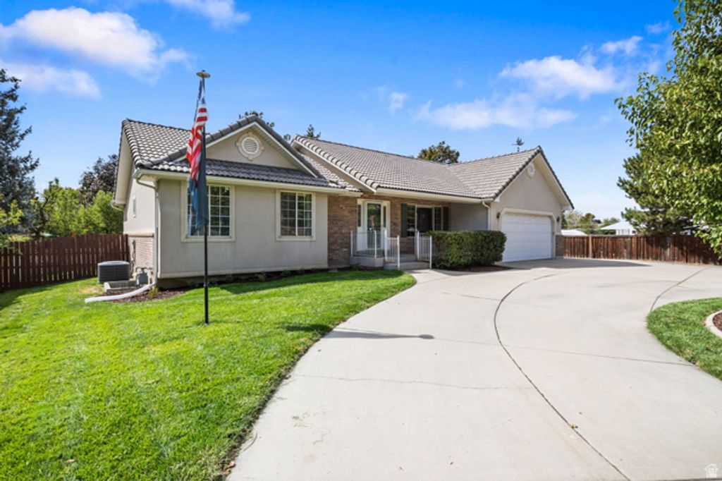 1042 E CENTER ST, Orem, UT 84097 — exterior