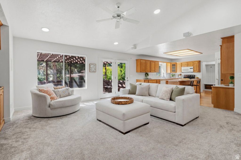1042 E CENTER ST, Orem, UT 84097 — photo 2