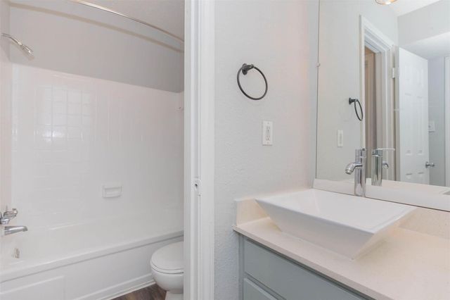 3001 Hillcroft Street G0911, Houston, TX 77057