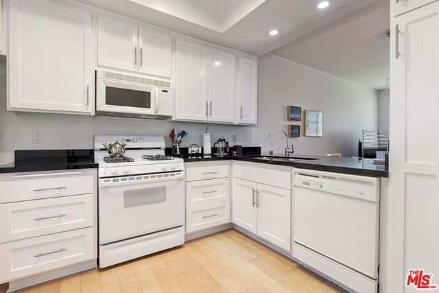 1830 Colby Avenue 9, Los Angeles, CA 90025