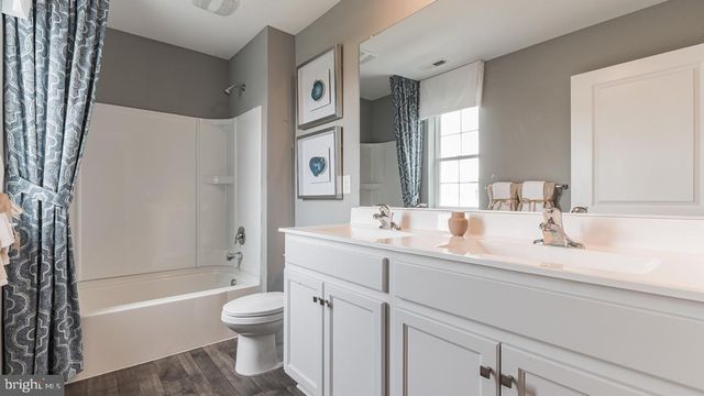 325 GRANTWAY DR, York, PA 17404