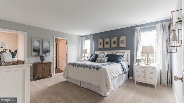 325 GRANTWAY DR, York, PA 17404