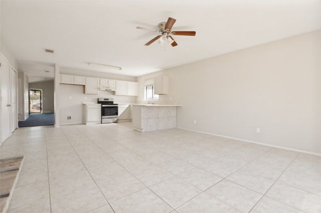 805 Whitney Street, Cedar Hill, TX 75104
