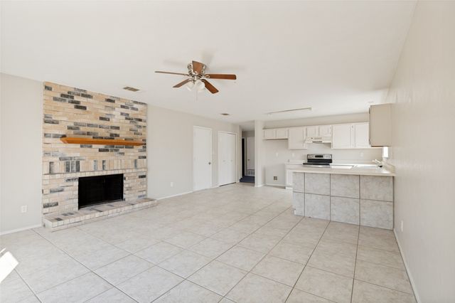 805 Whitney Street, Cedar Hill, TX 75104