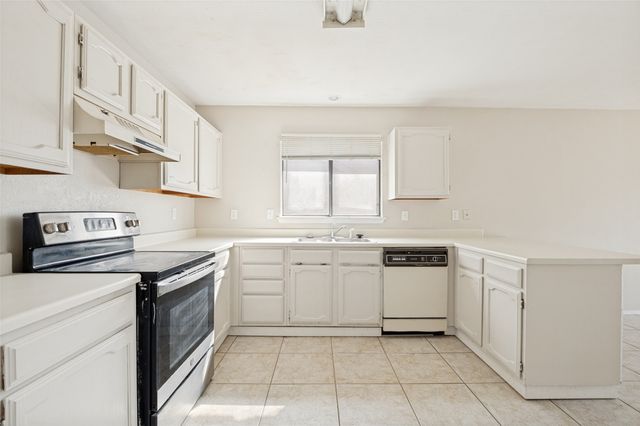 805 Whitney Street, Cedar Hill, TX 75104