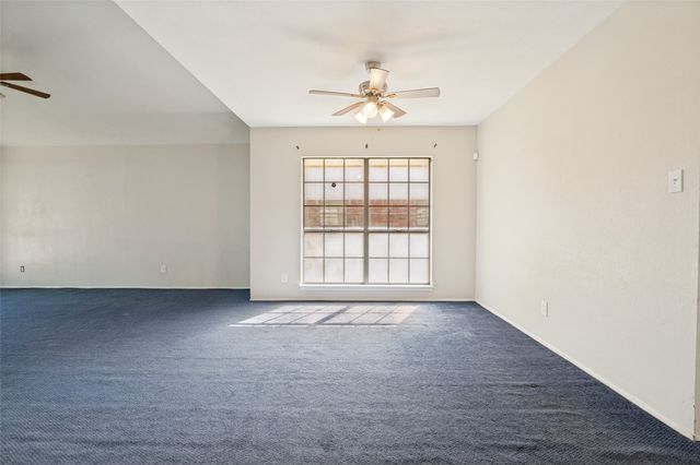 805 Whitney Street, Cedar Hill, TX 75104