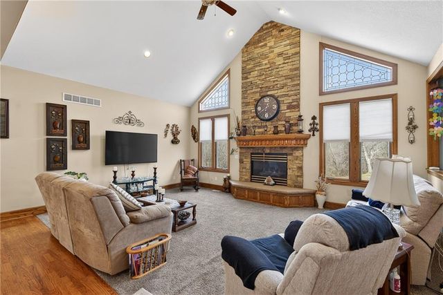 16100 E 34th Terrace, Independence, MO 64055