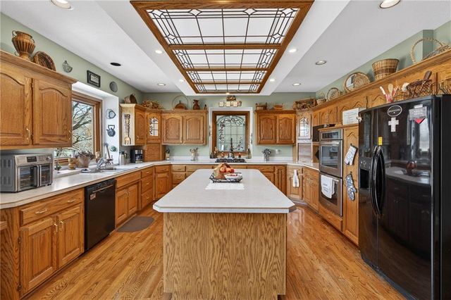 16100 E 34th Terrace, Independence, MO 64055