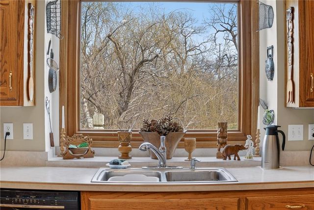 16100 E 34th Terrace, Independence, MO 64055