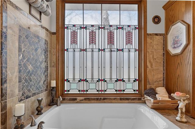 16100 E 34th Terrace, Independence, MO 64055