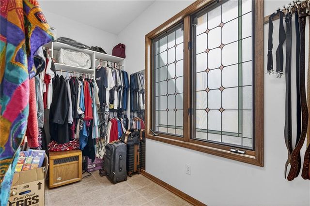 16100 E 34th Terrace, Independence, MO 64055