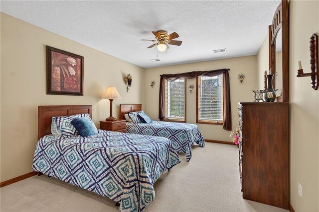 16100 E 34th Terrace, Independence, MO 64055