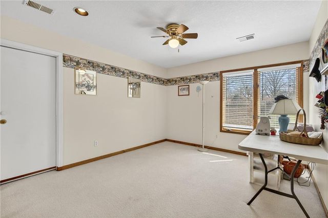 16100 E 34th Terrace, Independence, MO 64055