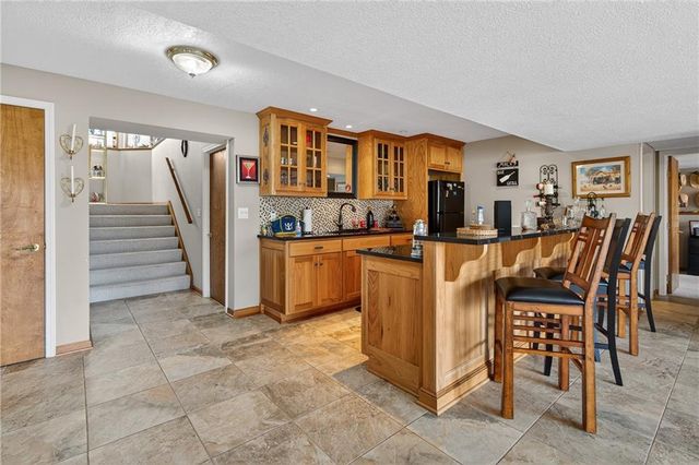 16100 E 34th Terrace, Independence, MO 64055