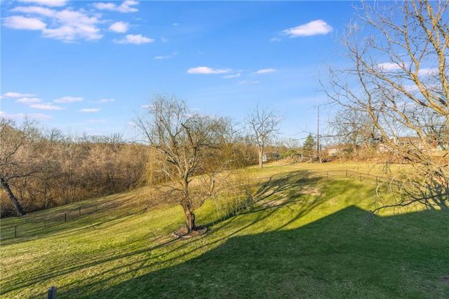 16100 E 34th Terrace, Independence, MO 64055