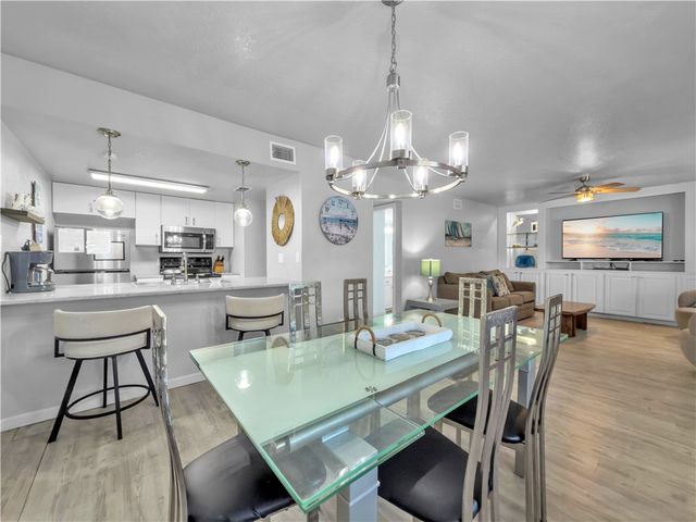 14921 Windward Dr 211, Corpus Christi, TX 78418