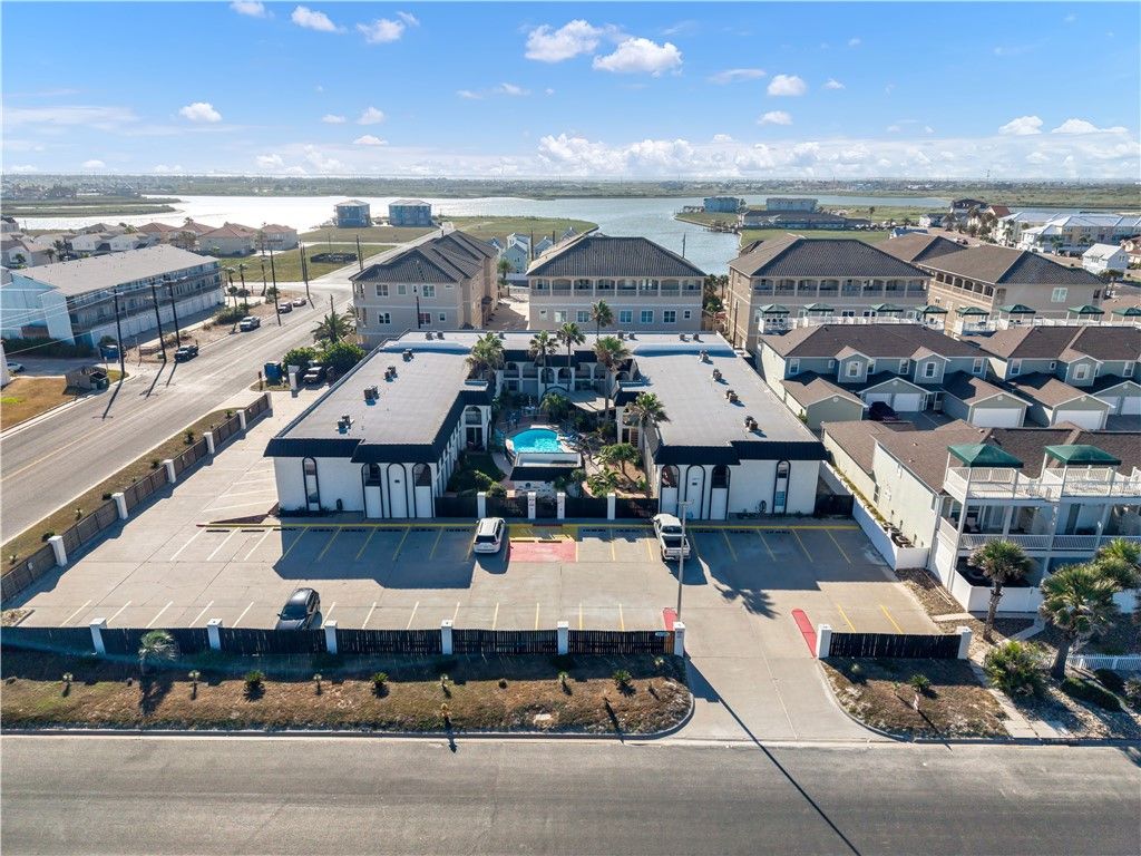 14921 Windward Dr 211, Corpus Christi, TX 78418