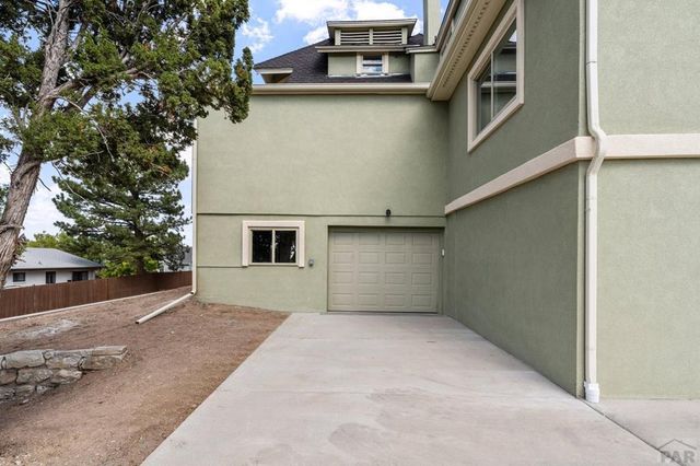 708 W 18th St, Pueblo, CO 81003