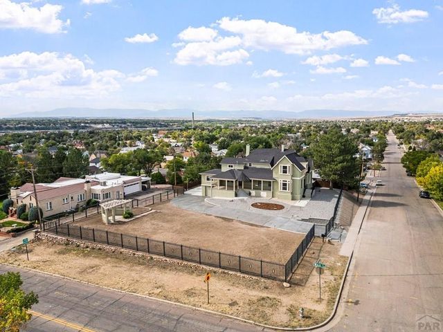 708 W 18th St, Pueblo, CO 81003