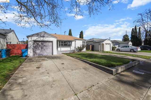104 Foster St, Vallejo, CA 94591