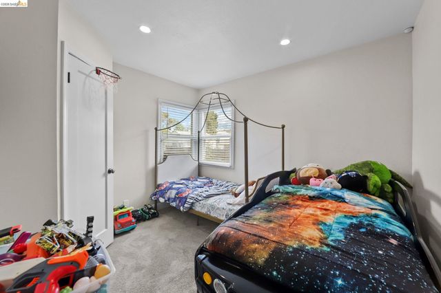 104 Foster St, Vallejo, CA 94591