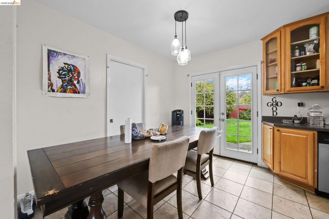 104 Foster St, Vallejo, CA 94591