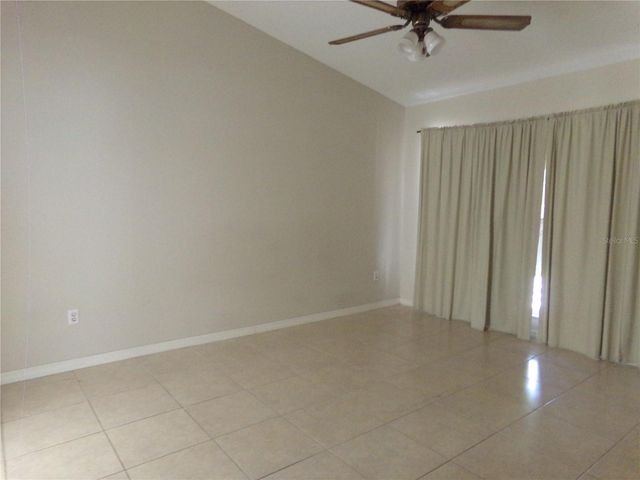 1041 KELSEY AVE, Oviedo, FL 32765