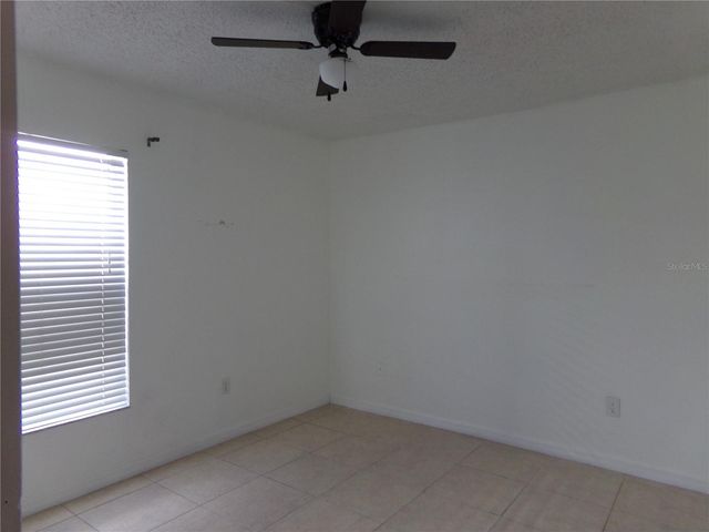 1041 KELSEY AVE, Oviedo, FL 32765