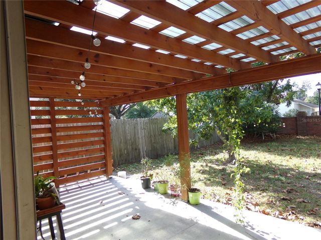 1041 KELSEY AVE, Oviedo, FL 32765