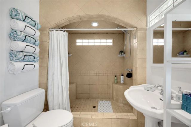 2113 W Niobe, Anaheim, CA 92804