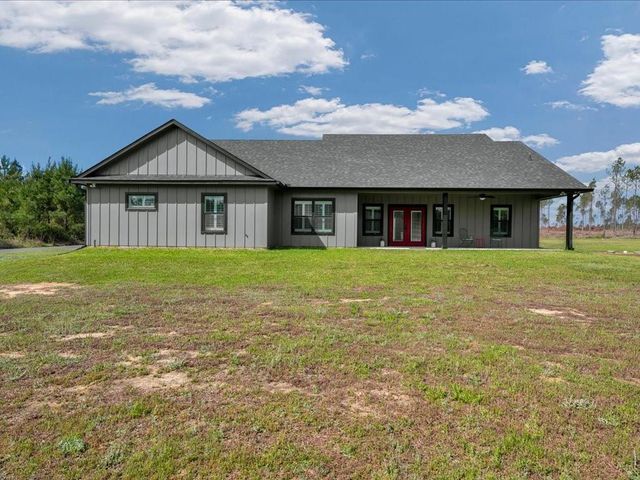 1105 Cc Road, Diboll, TX 75941