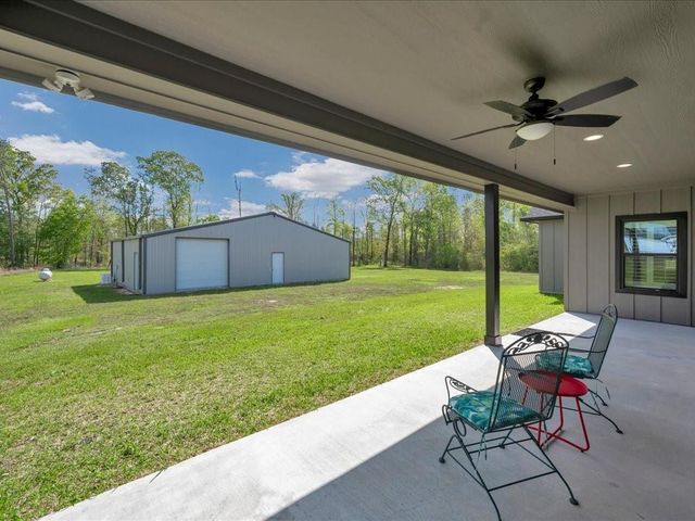 1105 Cc Road, Diboll, TX 75941