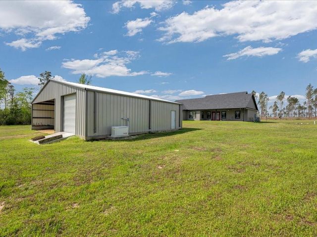 1105 Cc Road, Diboll, TX 75941