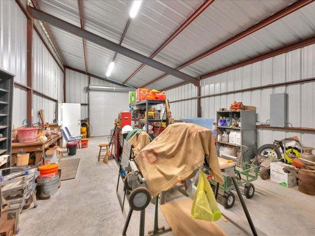 1105 Cc Road, Diboll, TX 75941