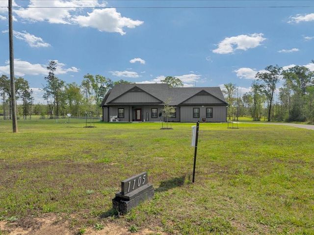 1105 Cc Road, Diboll, TX 75941